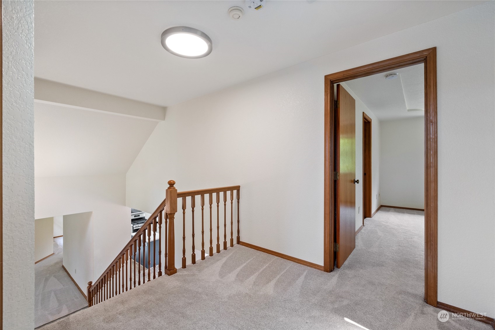 4002 Hollywood Drive NE