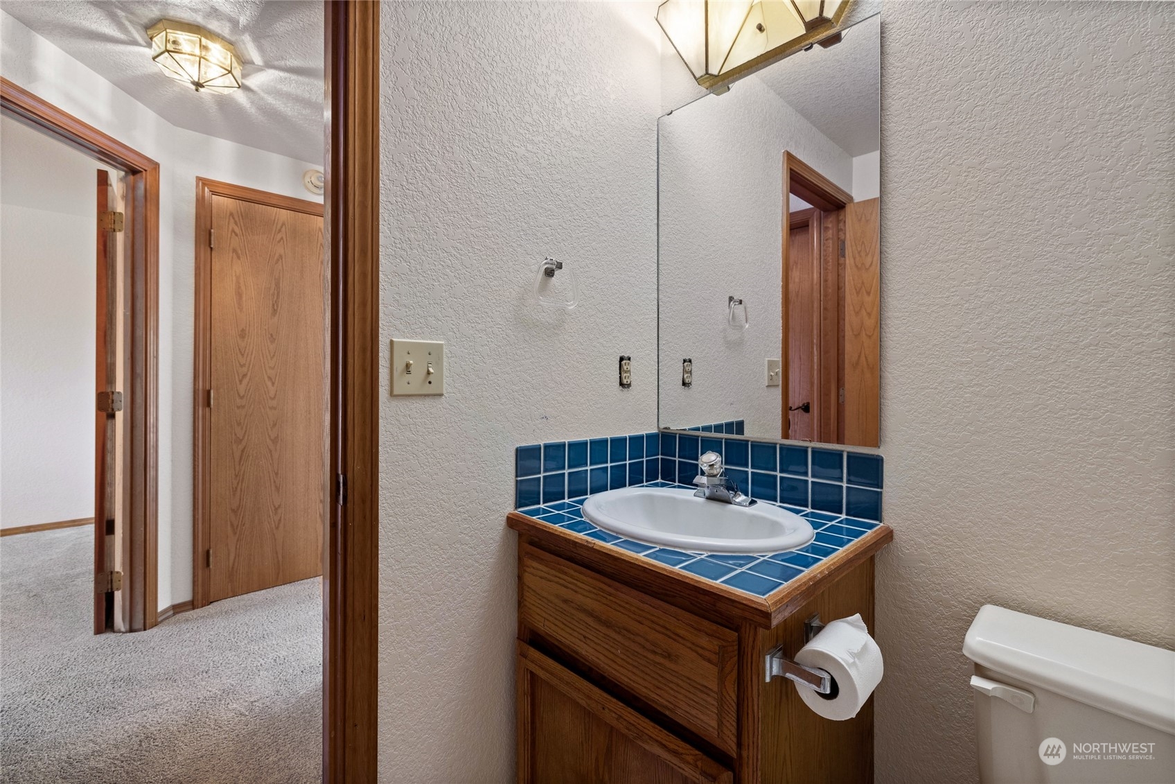 4002 Hollywood Drive NE