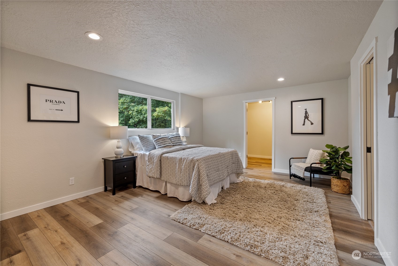 8725 Newgrove Avenue SW