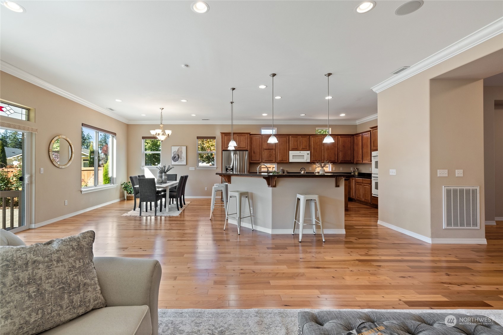 4995 Spokane Street NE