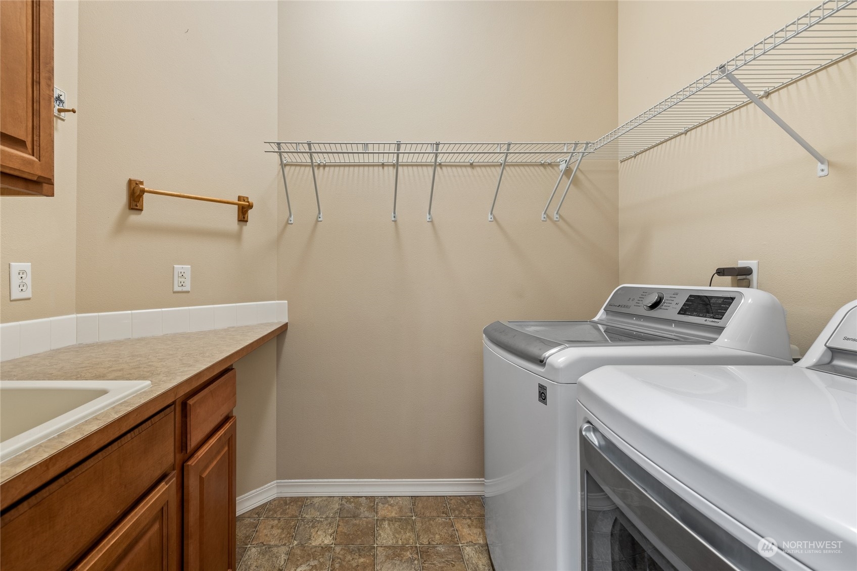 4995 Spokane Street NE