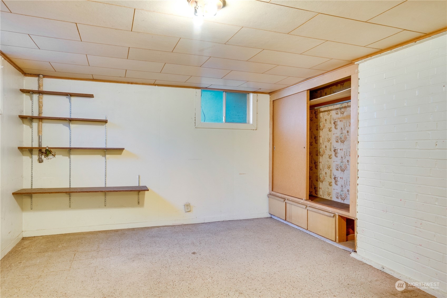 9026 Waverly Drive SW, -1900