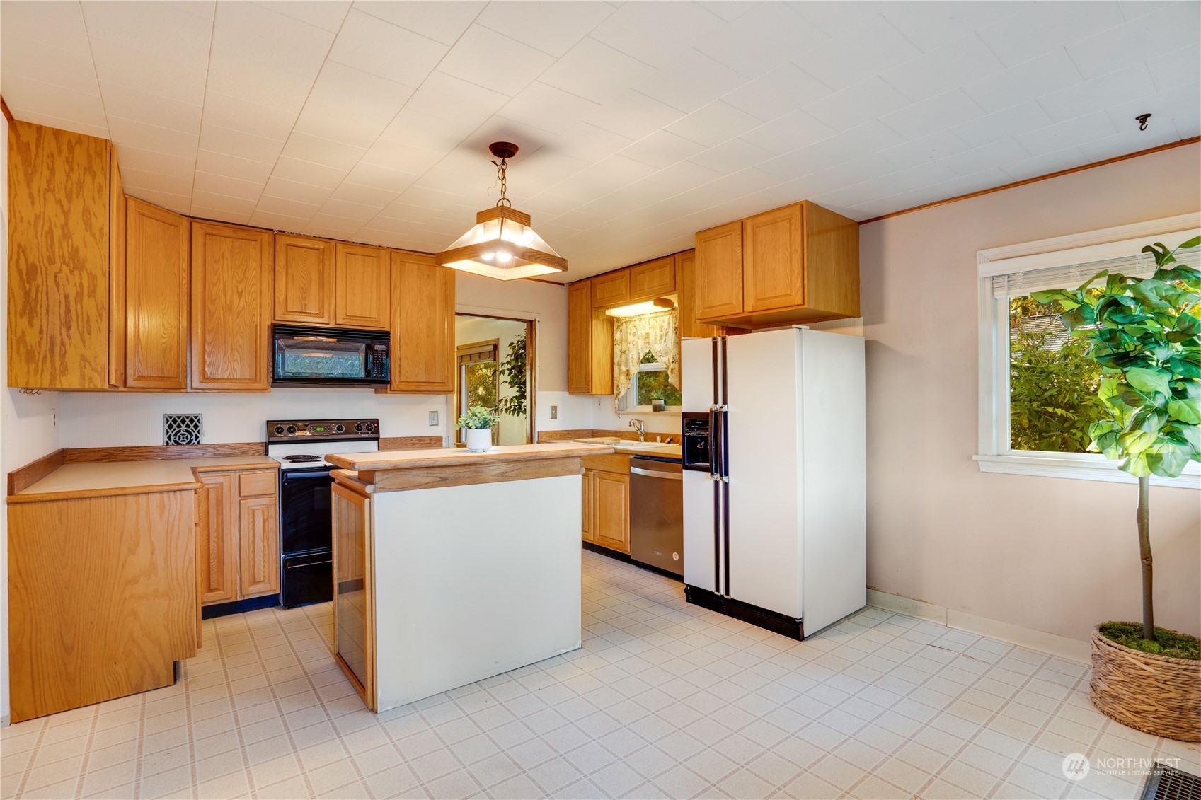 9026 Waverly Drive SW, -1900