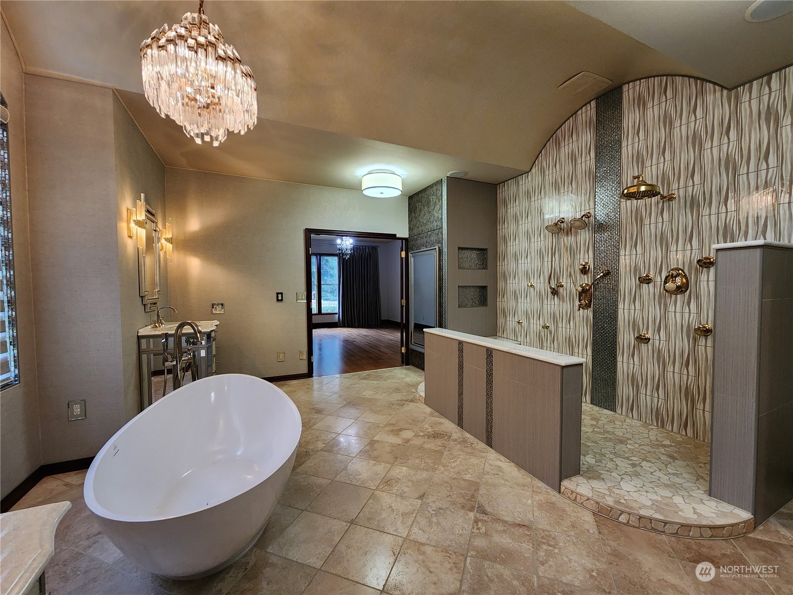 22504 Country Drive E