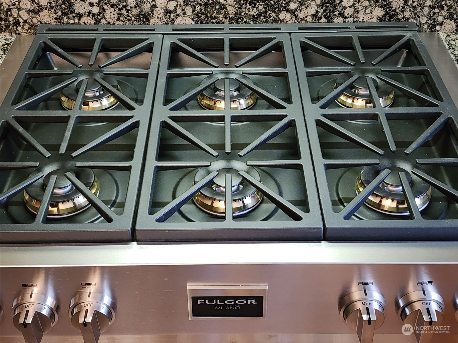 22504 Country Drive E