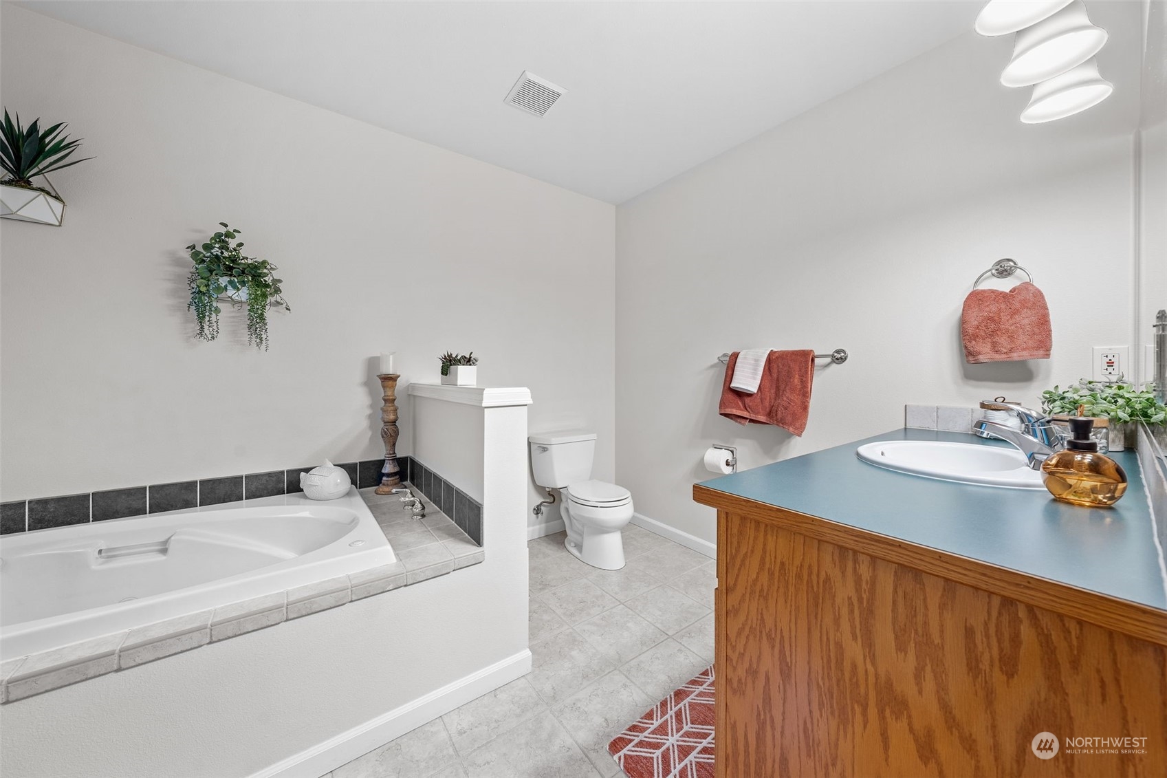 11608 12th Ave Ct NW