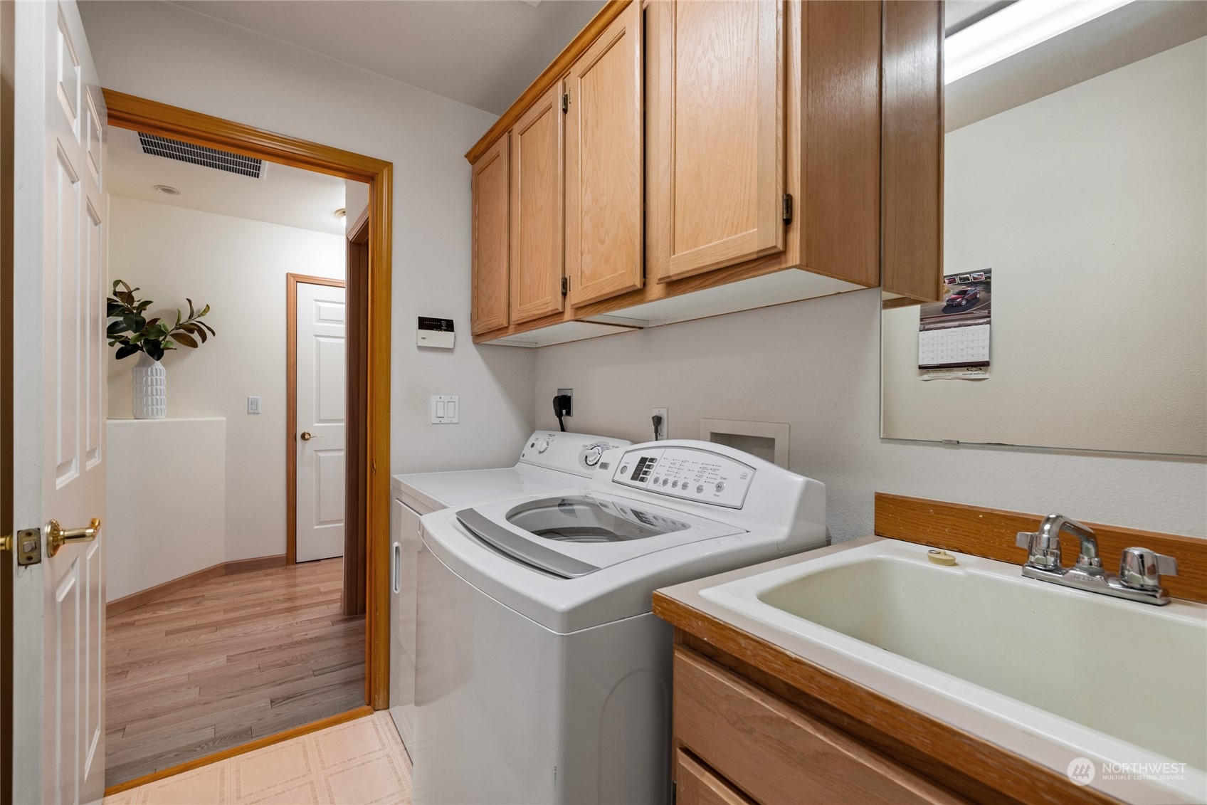 1103 21st Street Pl NW