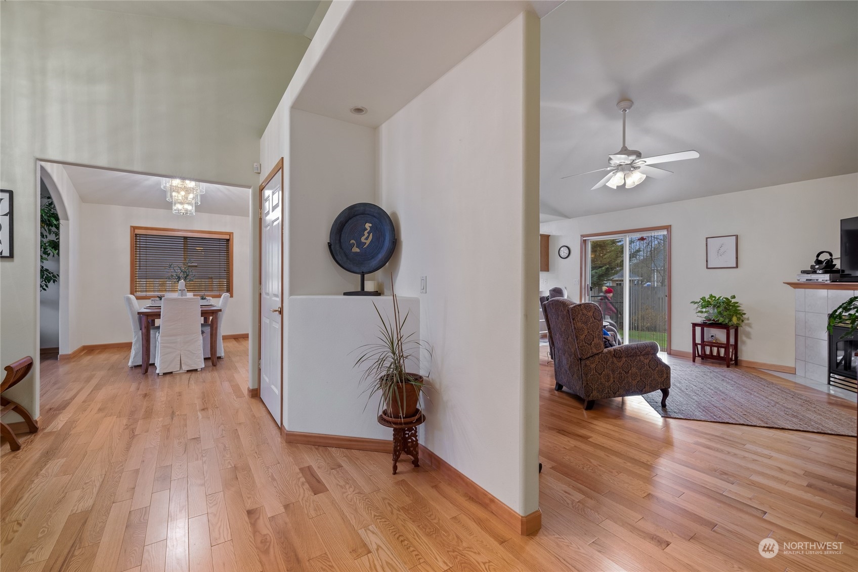 1103 21st Street Pl NW