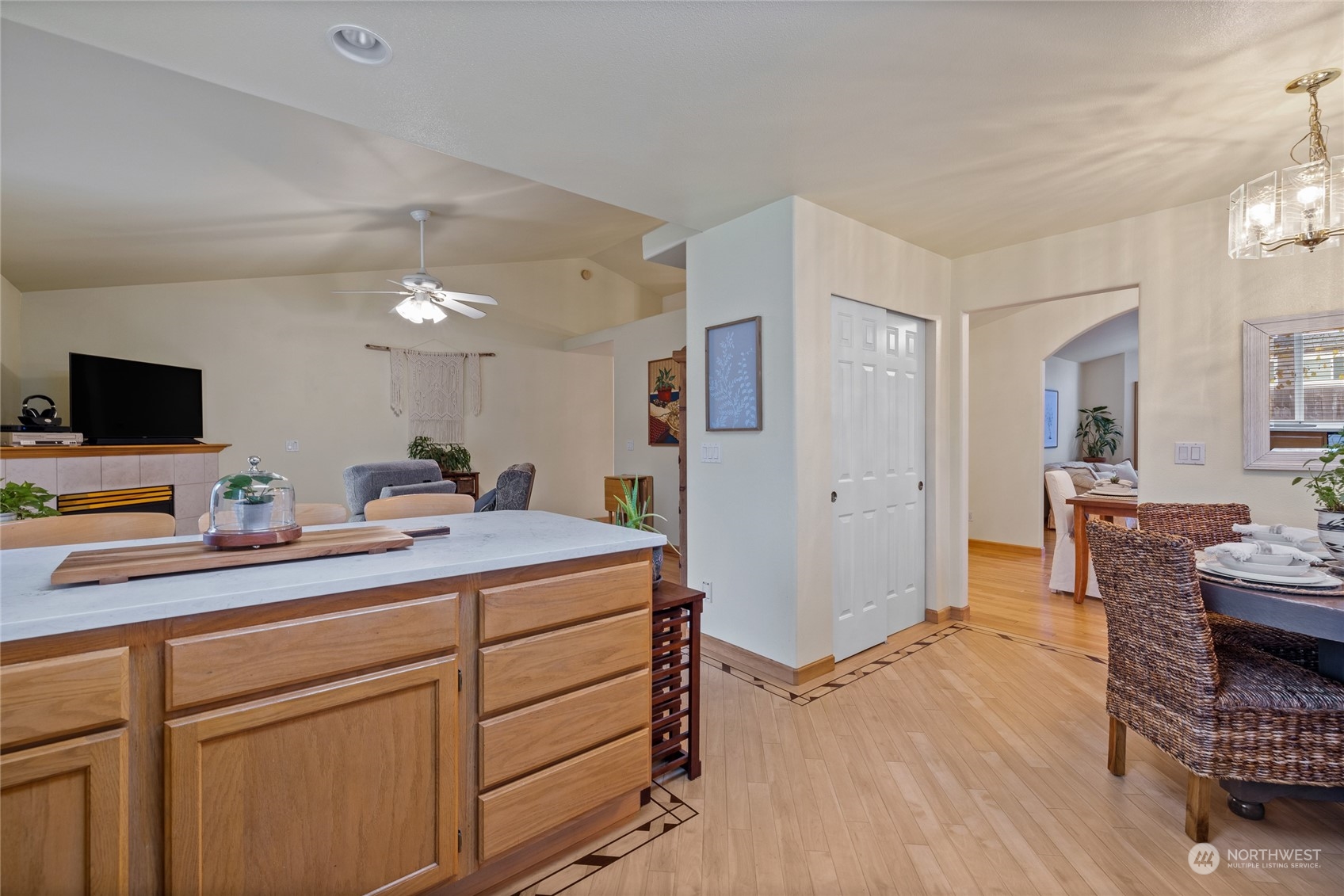 1103 21st Street Pl NW