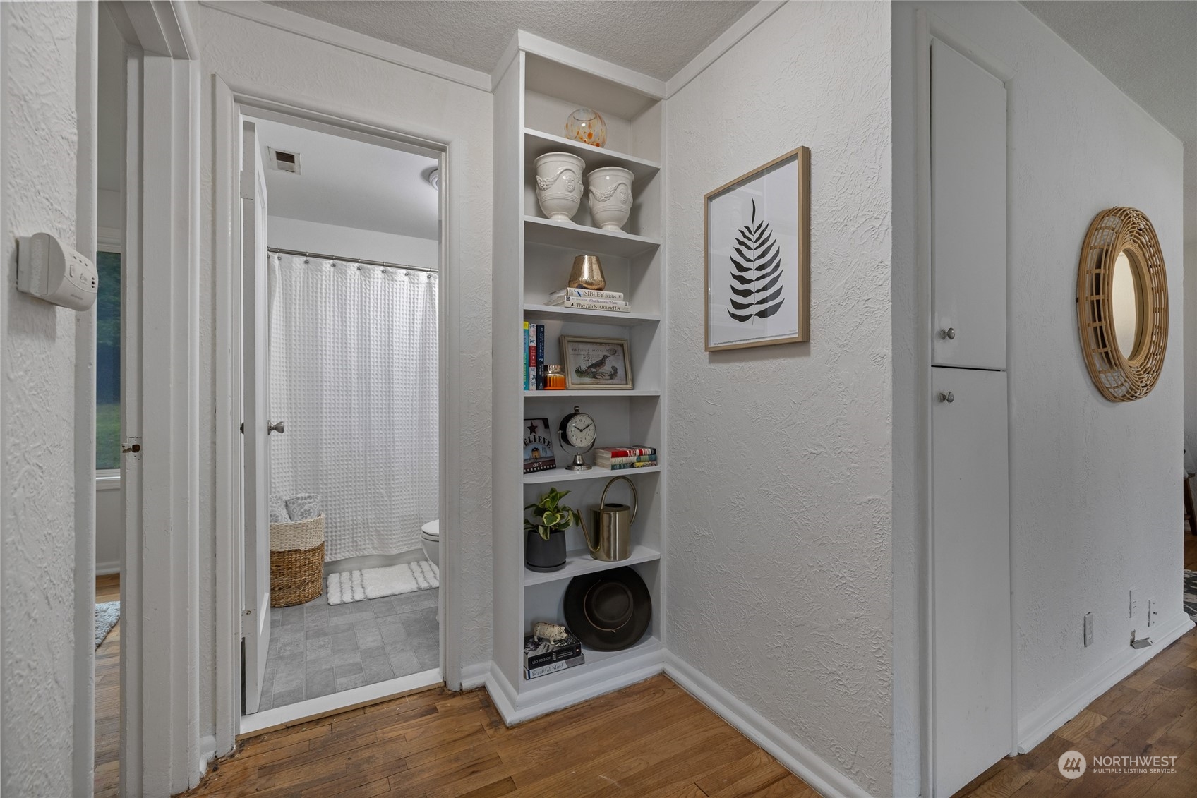 3121 Glendale Drive W