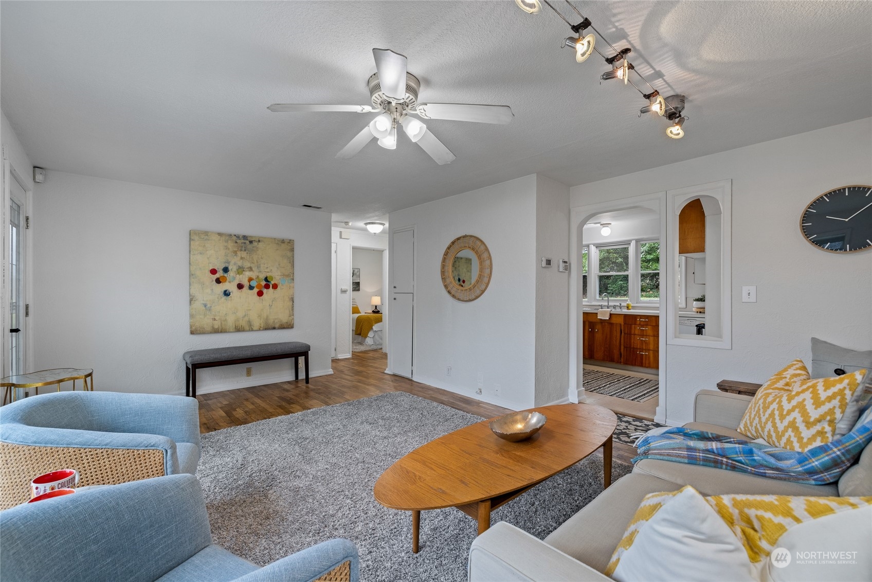 3121 Glendale Drive W