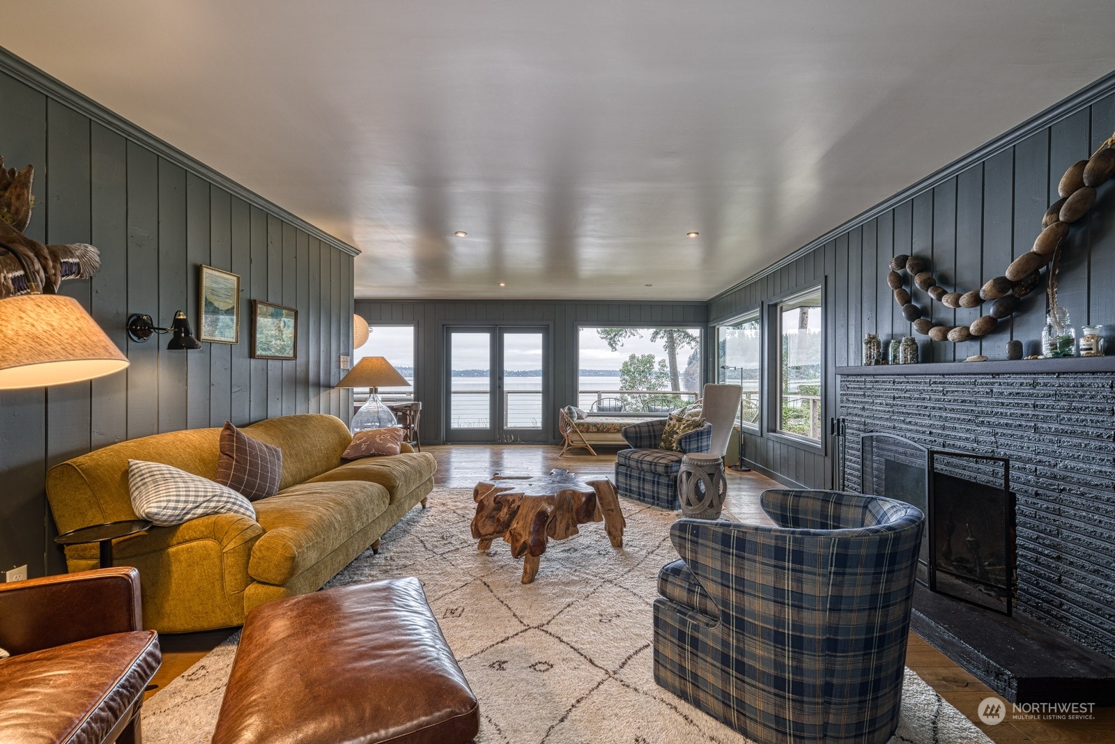 14417 Outer Bay Road