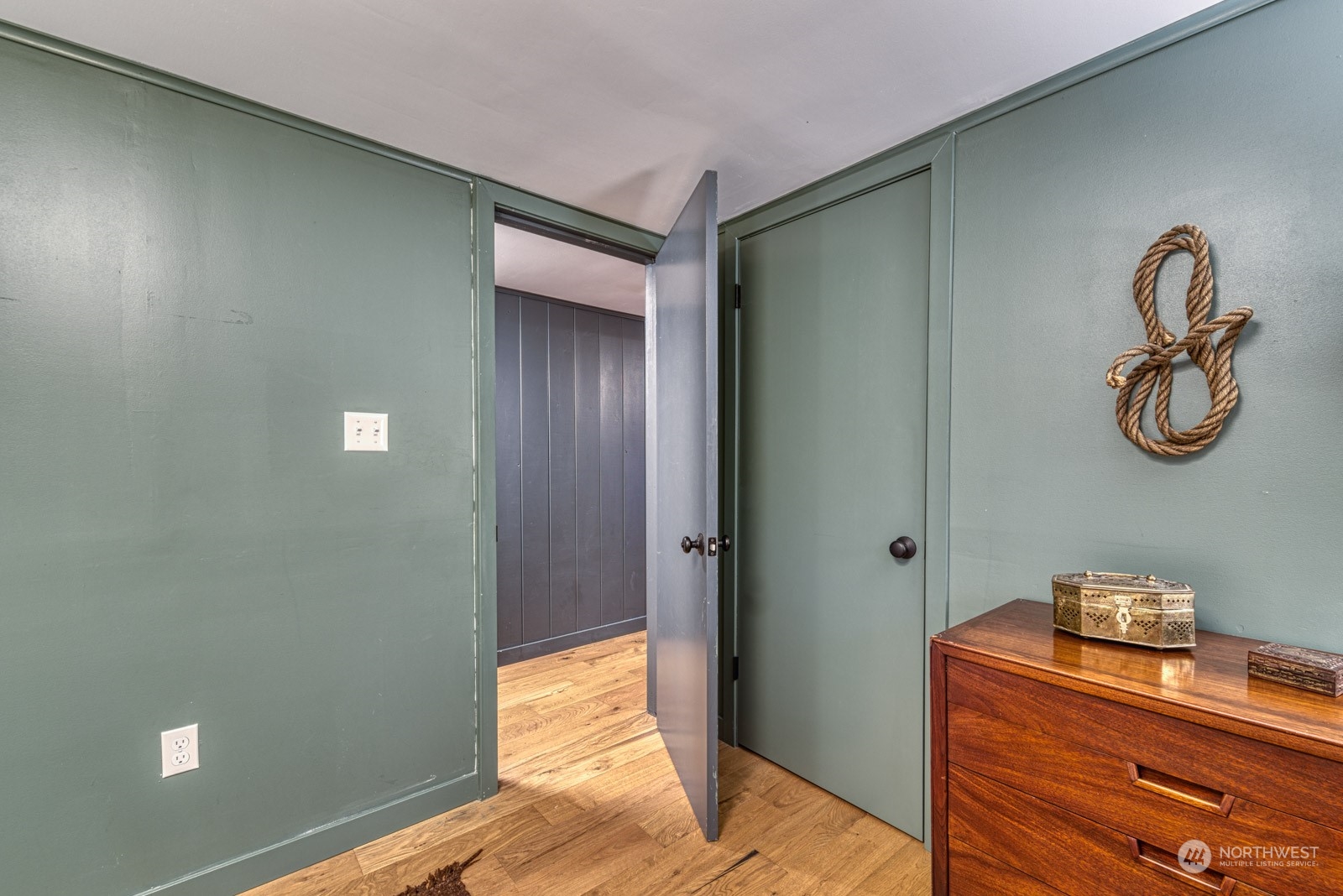 14417 Outer Bay Road