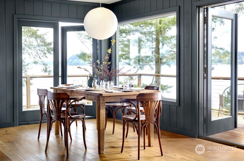 14417 Outer Bay Road