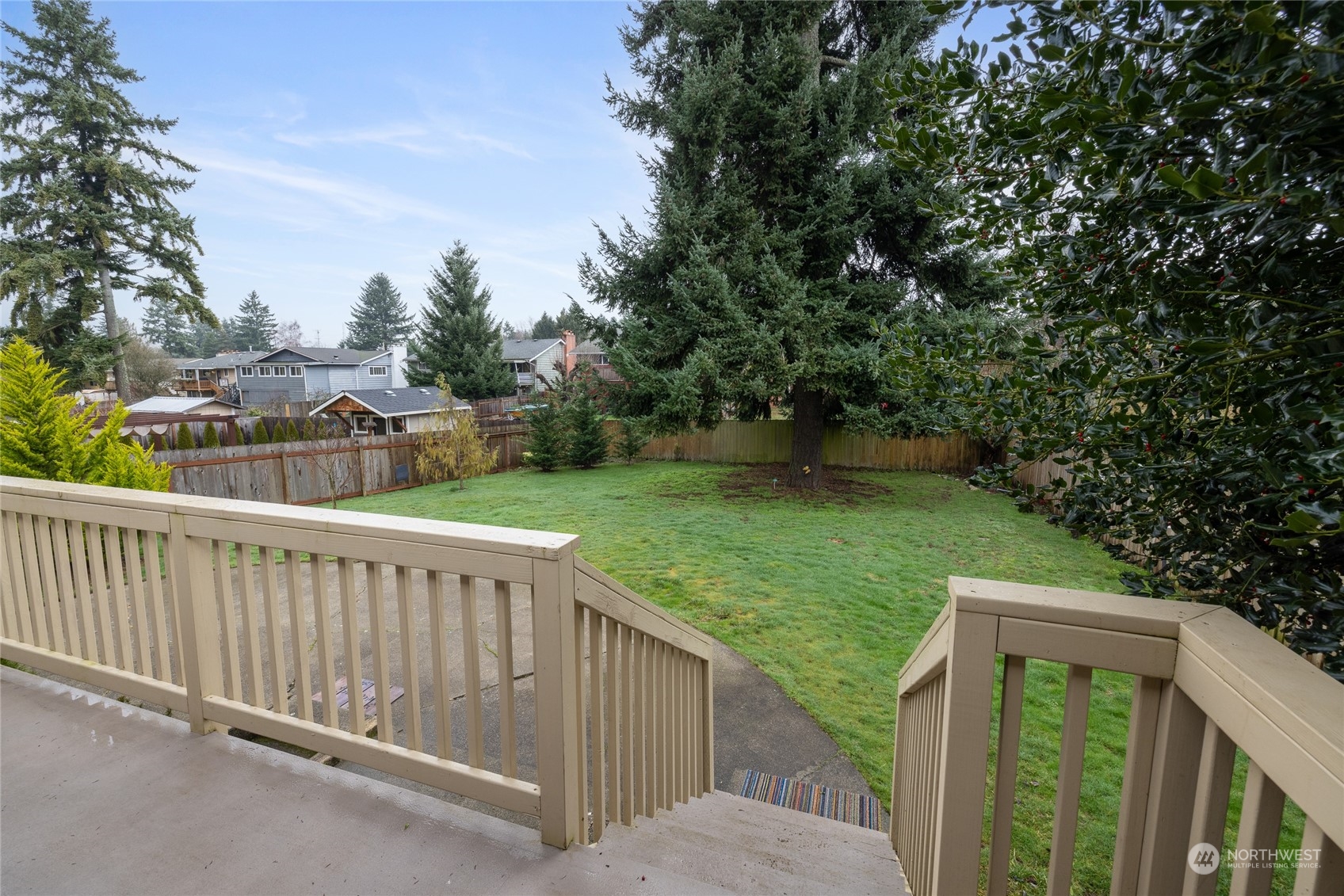 1823 N Vassault Street