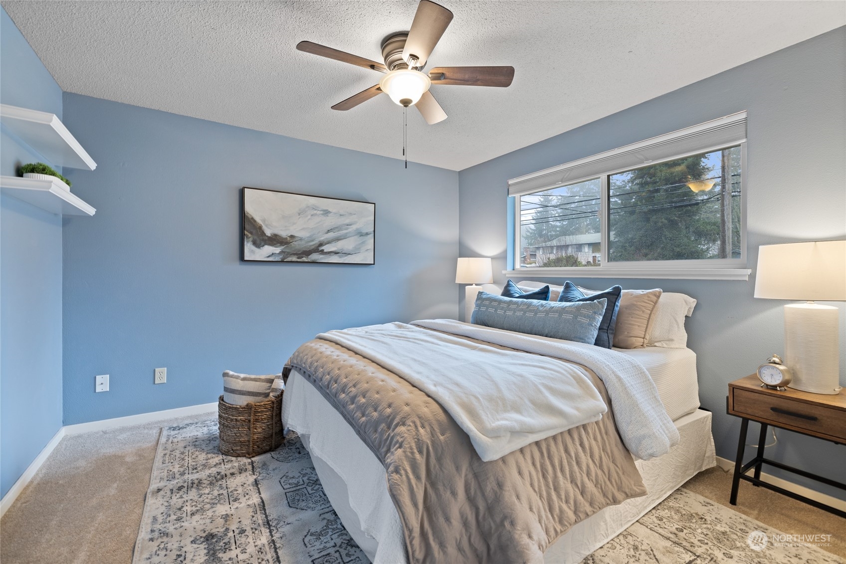 1823 N Vassault Street