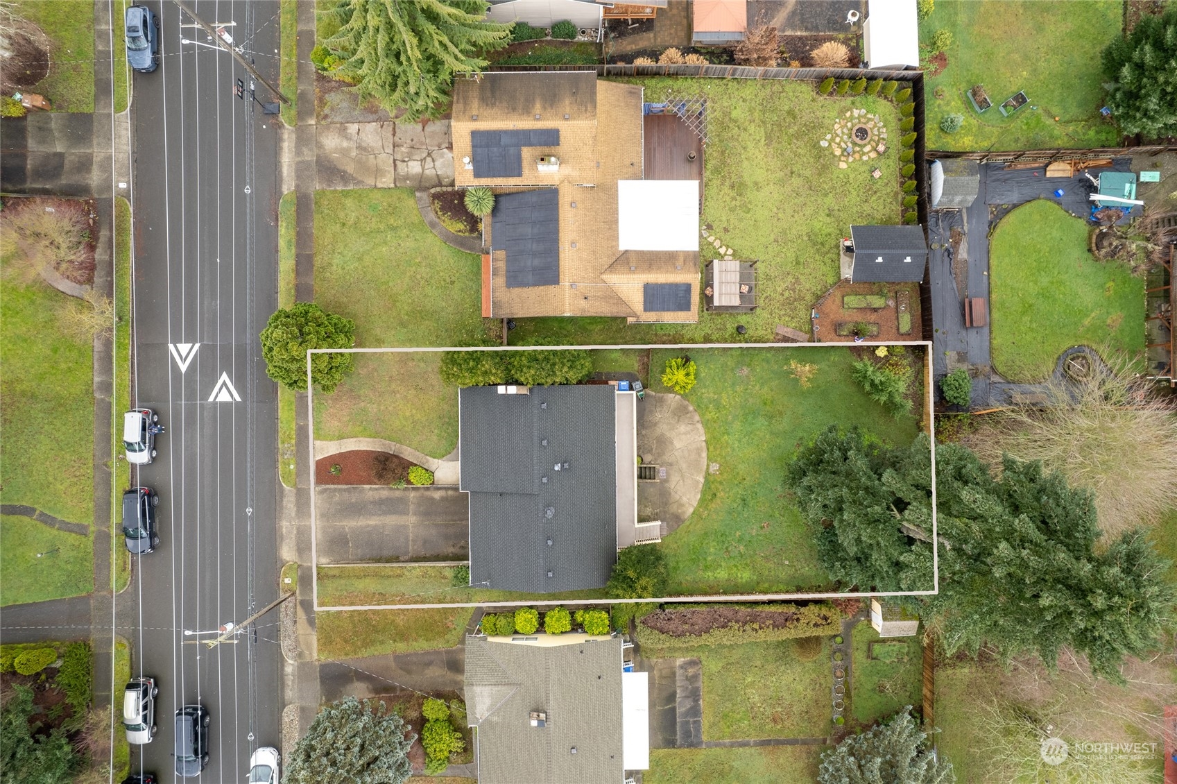 1823 N Vassault Street