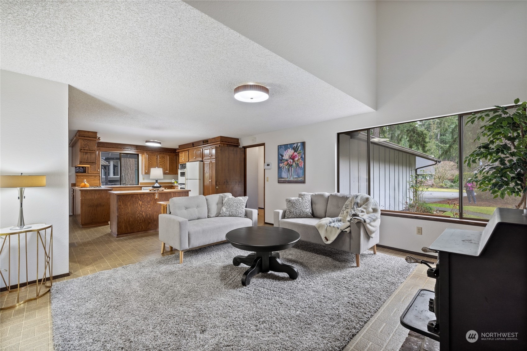 5808 Woodlake Drive W