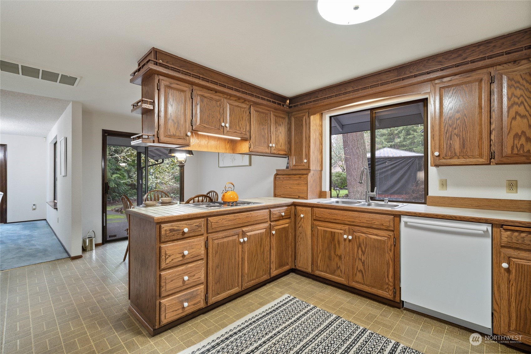 5808 Woodlake Drive W