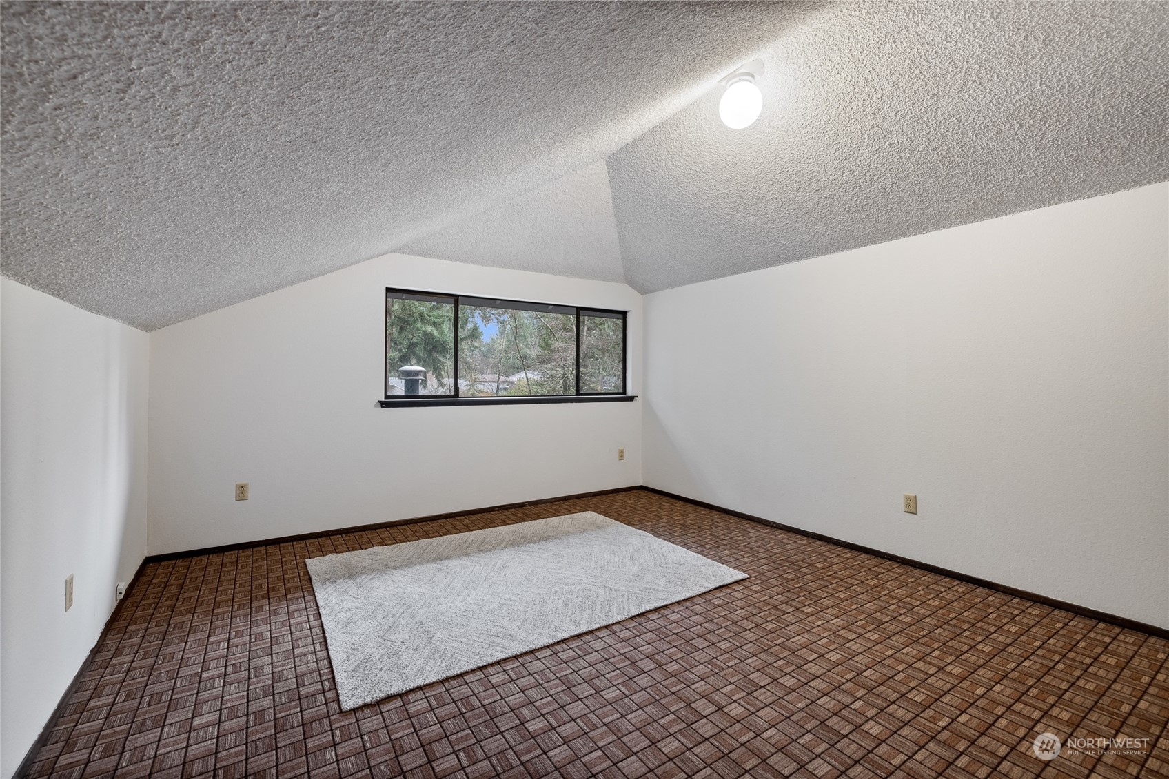 5808 Woodlake Drive W