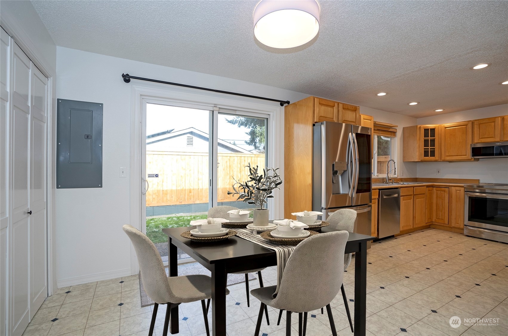 1229 E 67th Street