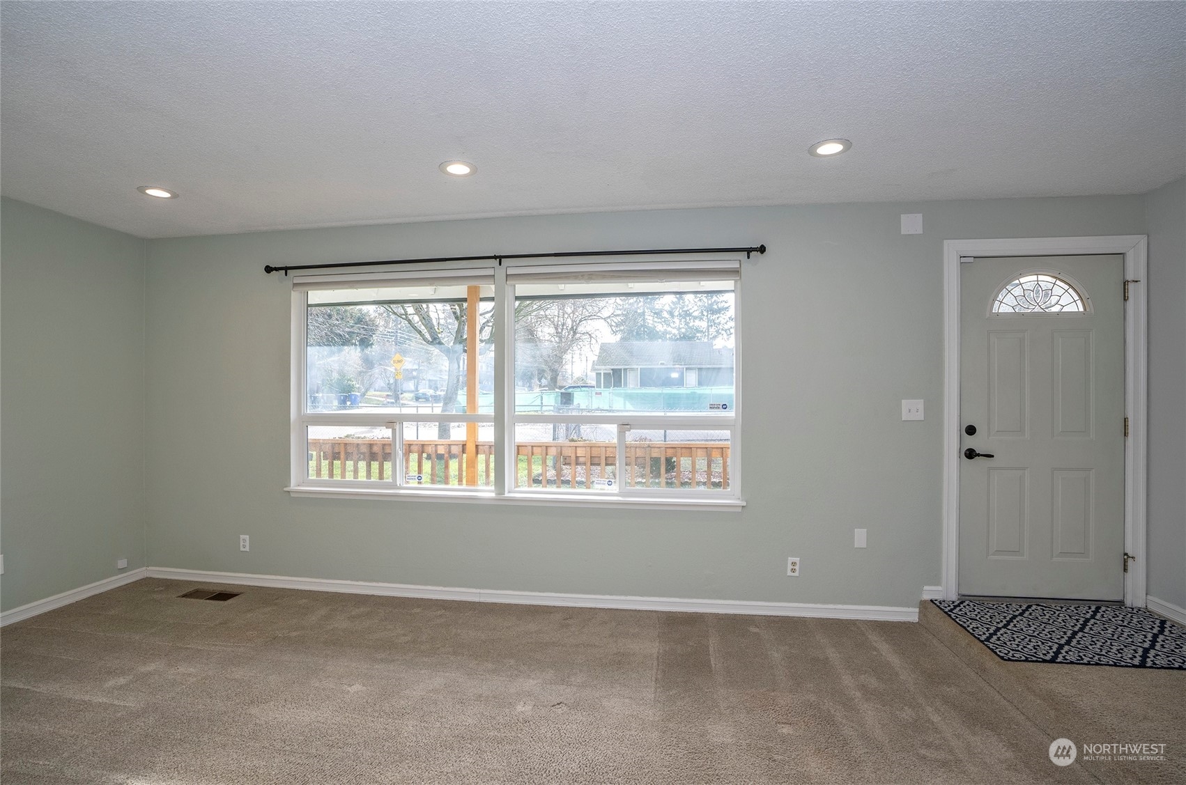 1229 E 67th Street
