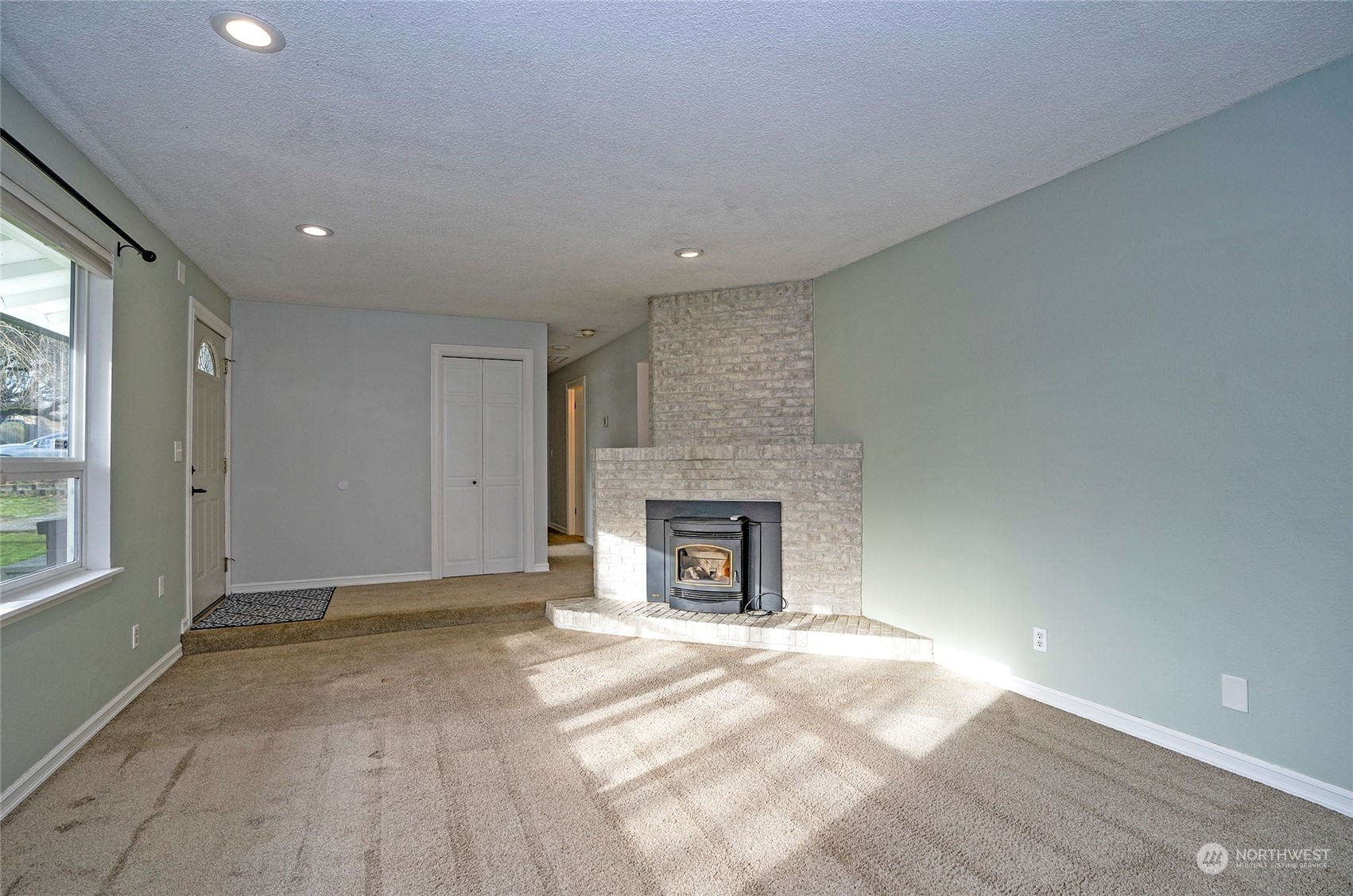 1229 E 67th Street