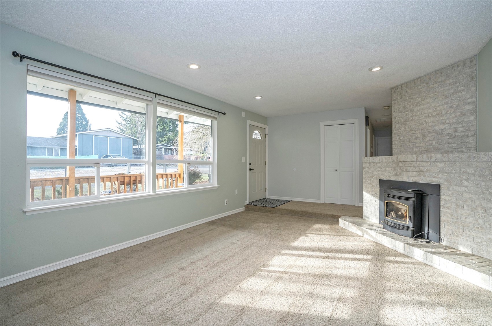 1229 E 67th Street