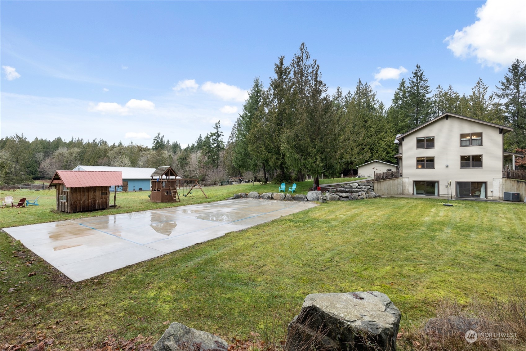 12923 Thomas Road NW