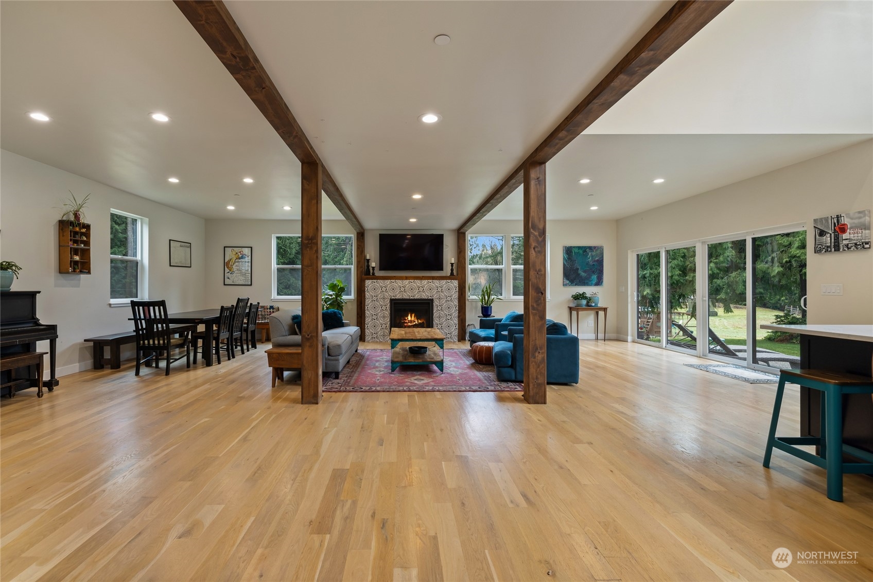 12923 Thomas Road NW