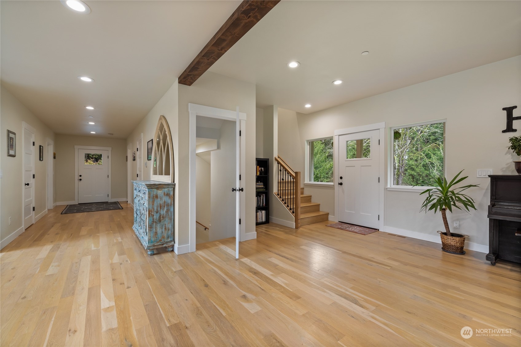 12923 Thomas Road NW