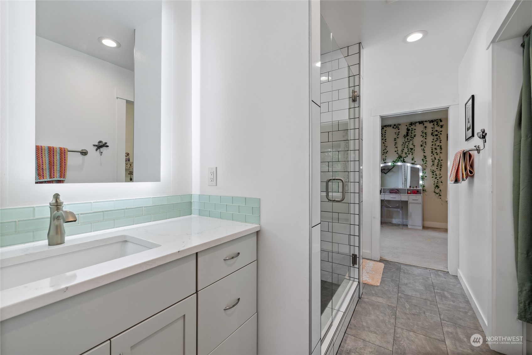 12923 Thomas Road NW