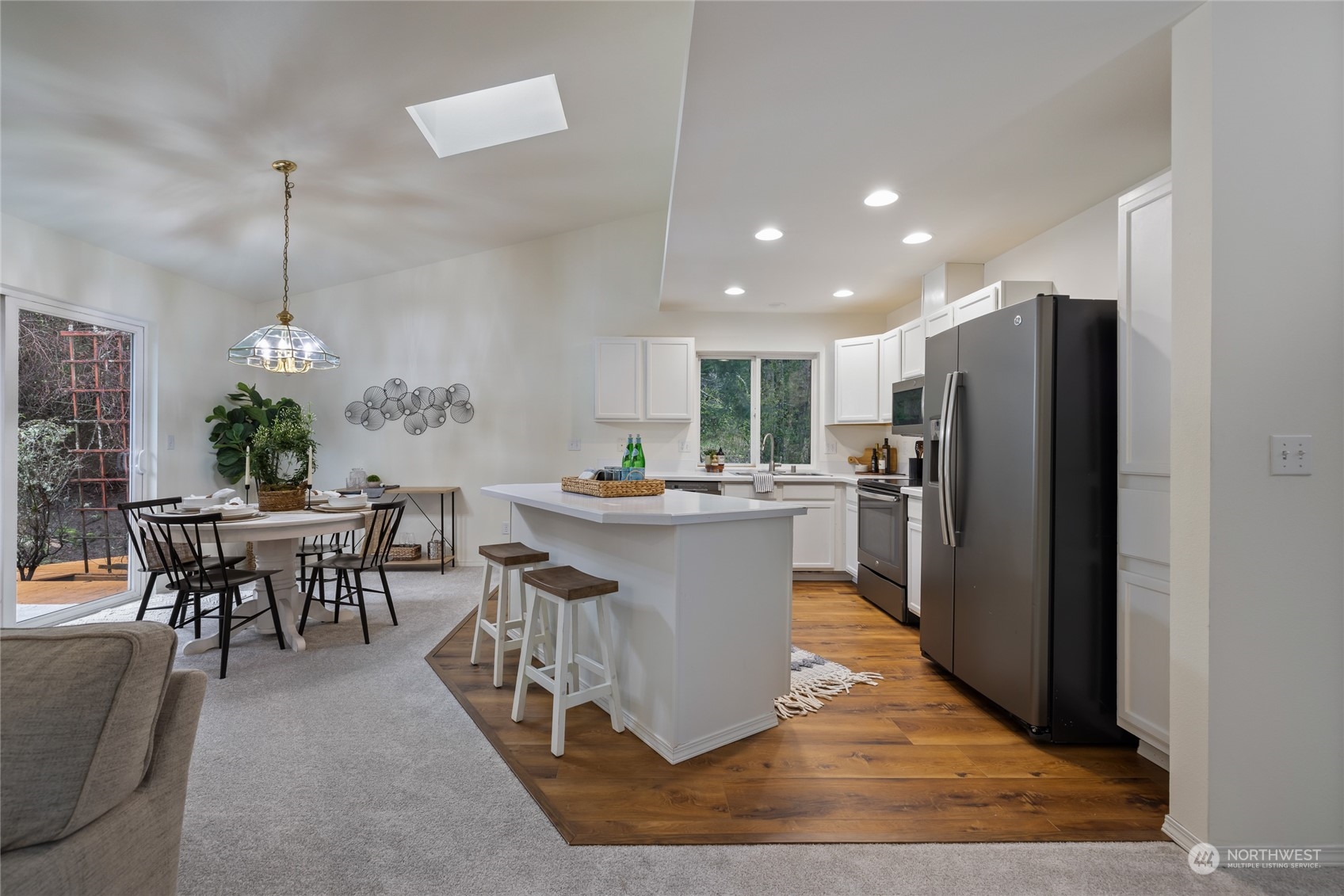 1166 Leschi Drive