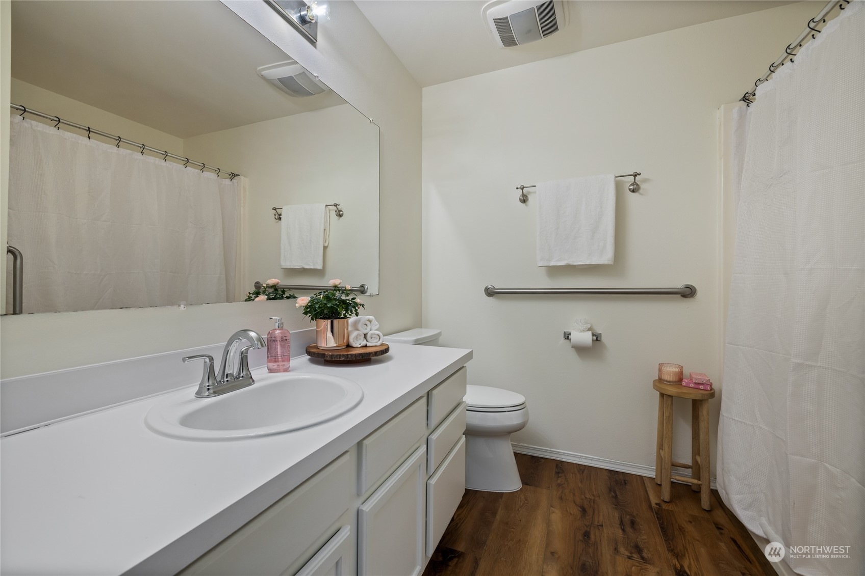 1166 Leschi Drive