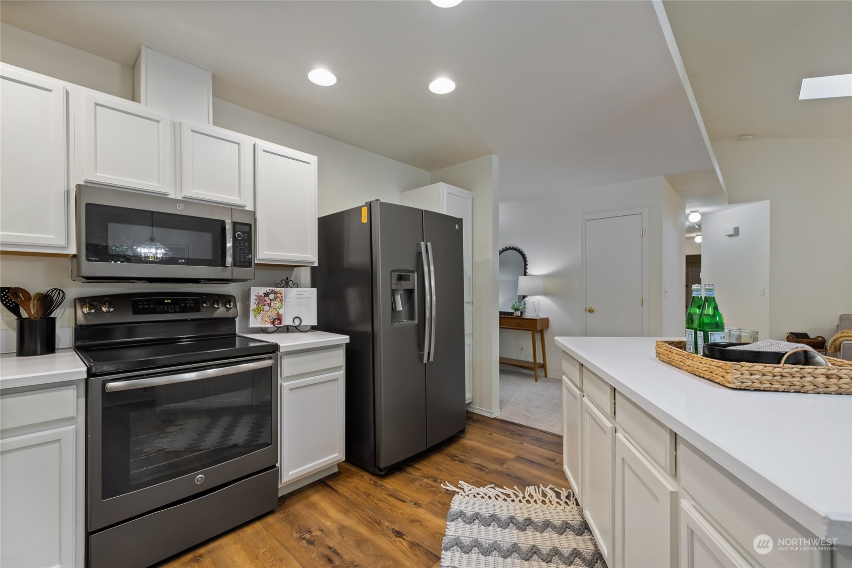 1166 Leschi Drive