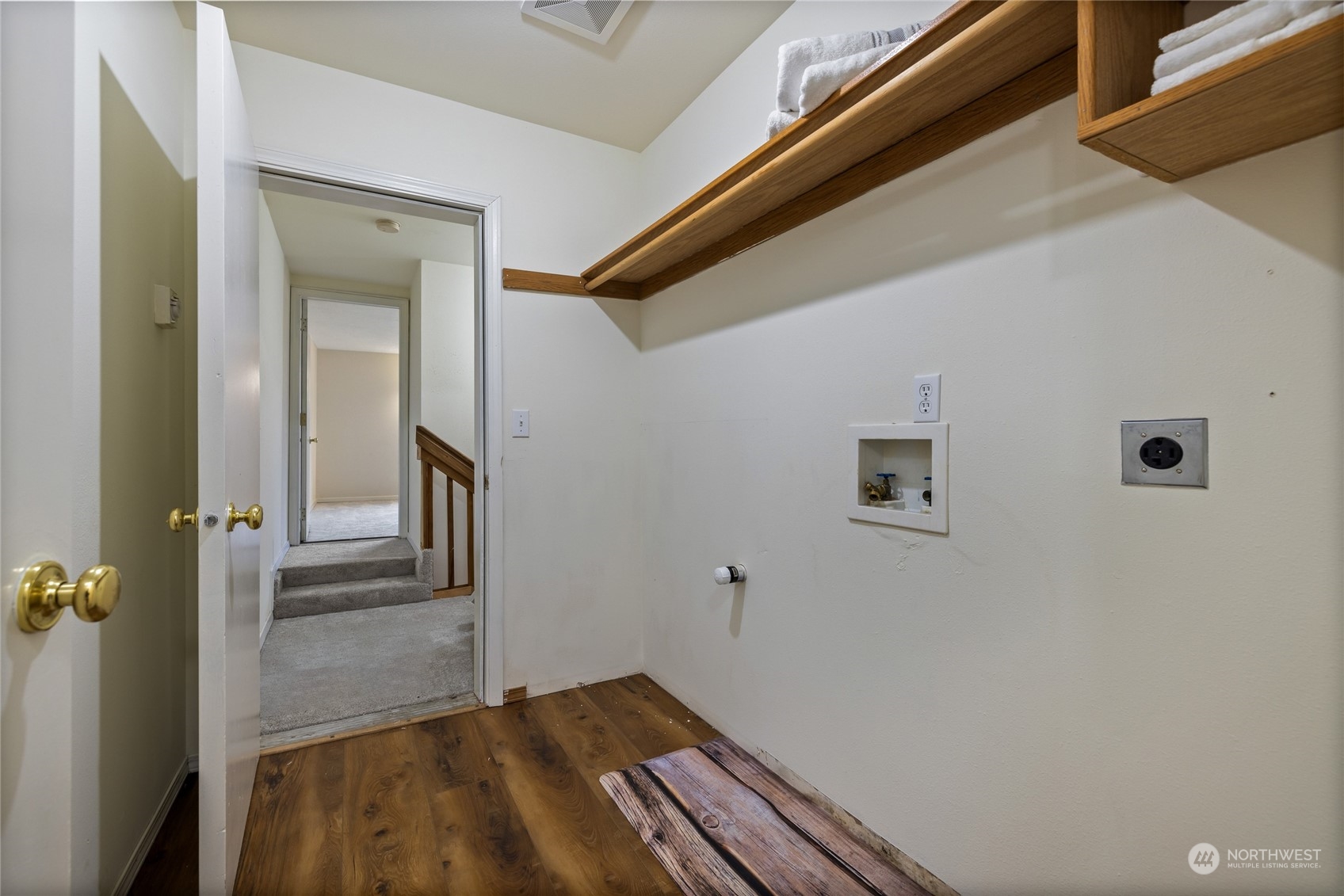 1166 Leschi Drive