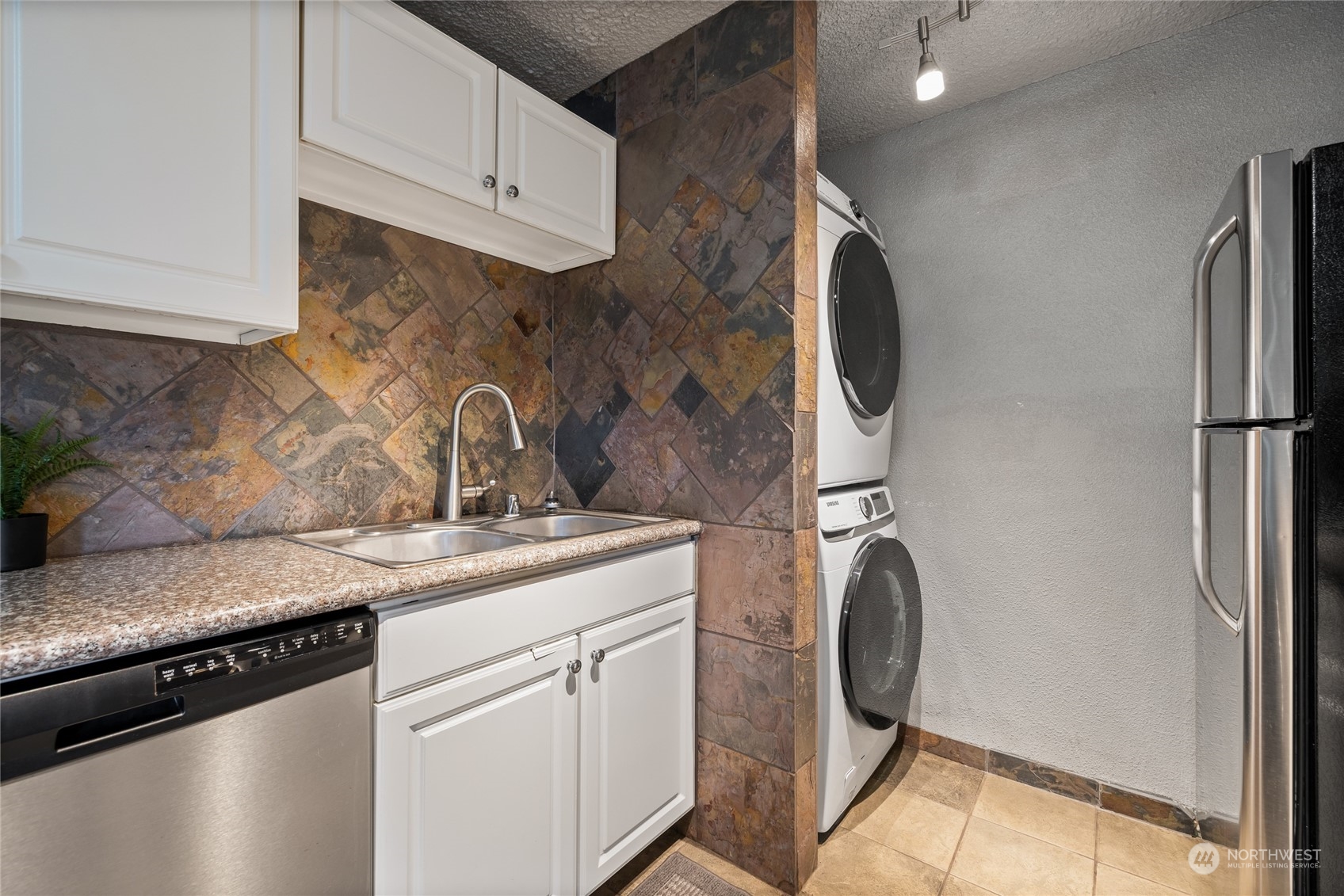 13055 Pacific Highway SW #B