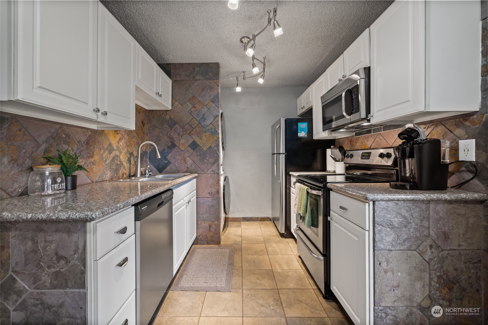 13055 Pacific Highway SW #B