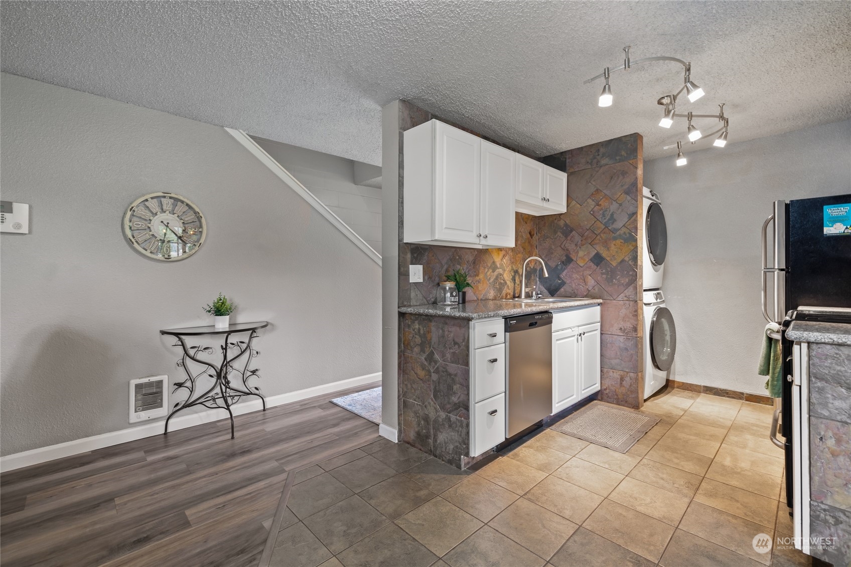 13055 Pacific Highway SW #B