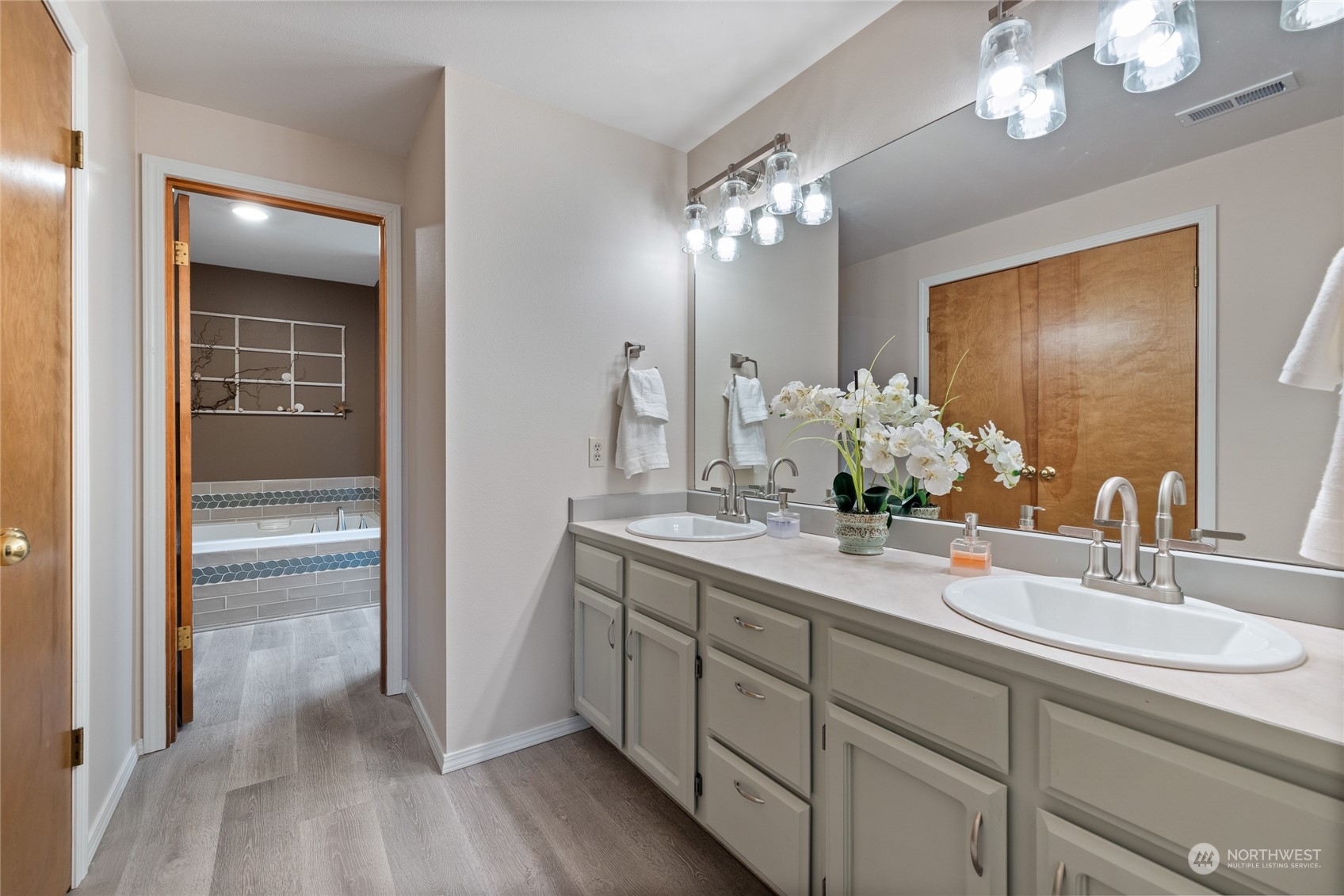 1719 25th Street Pl SW