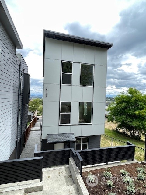 2367 S Yakima Avenue