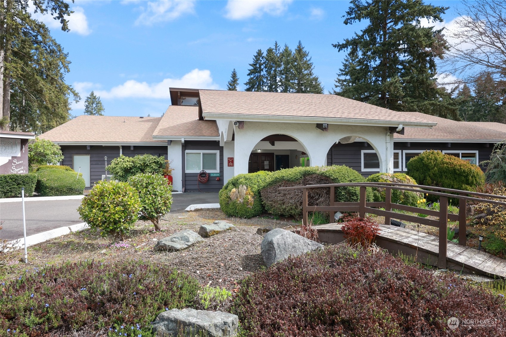 11409 125th St Court E #216