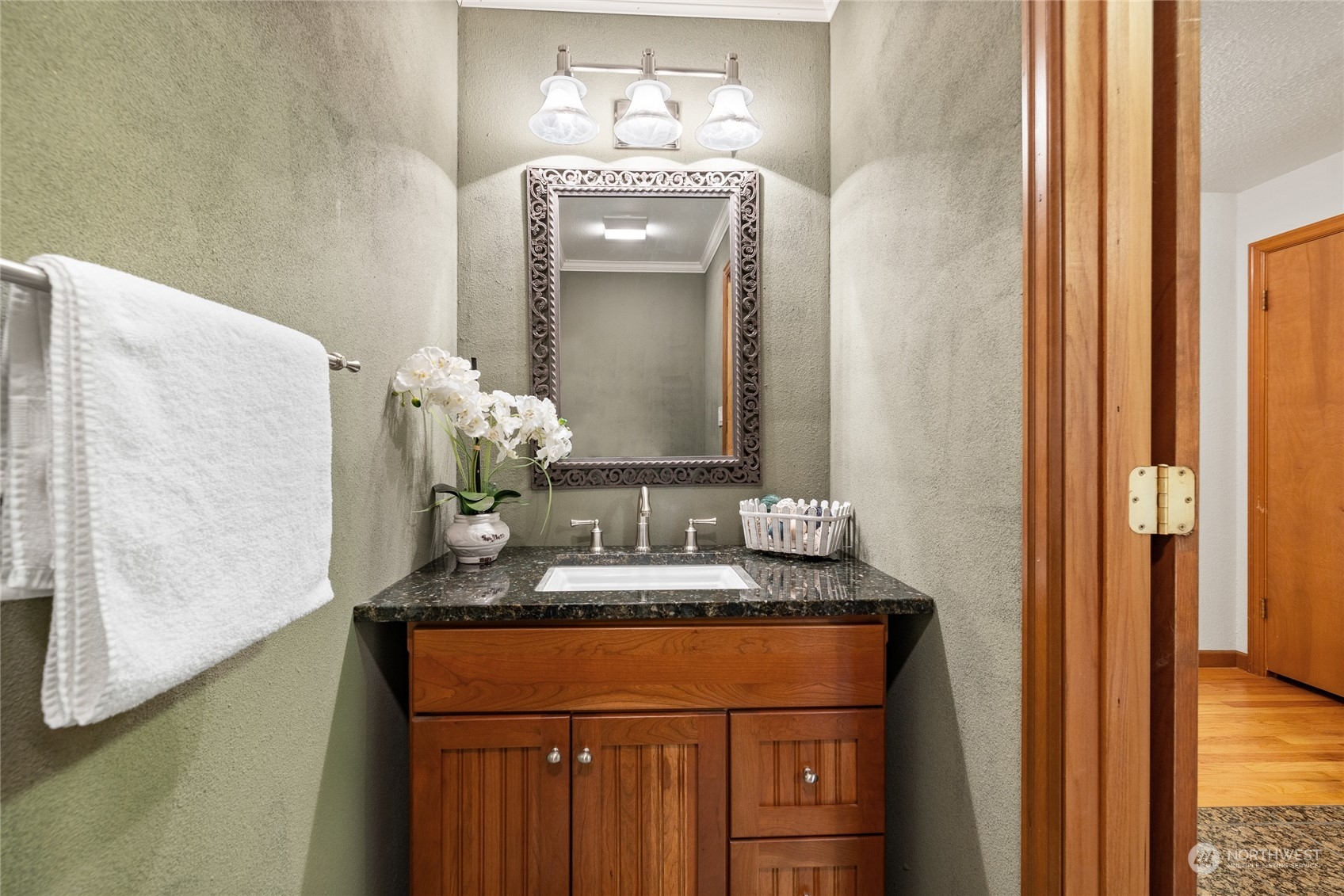 11016 Lake Steilacoom Drive SW