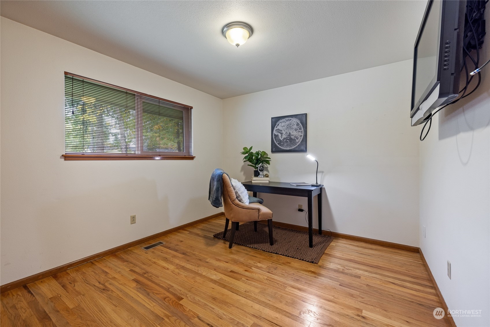 11016 Lake Steilacoom Drive SW