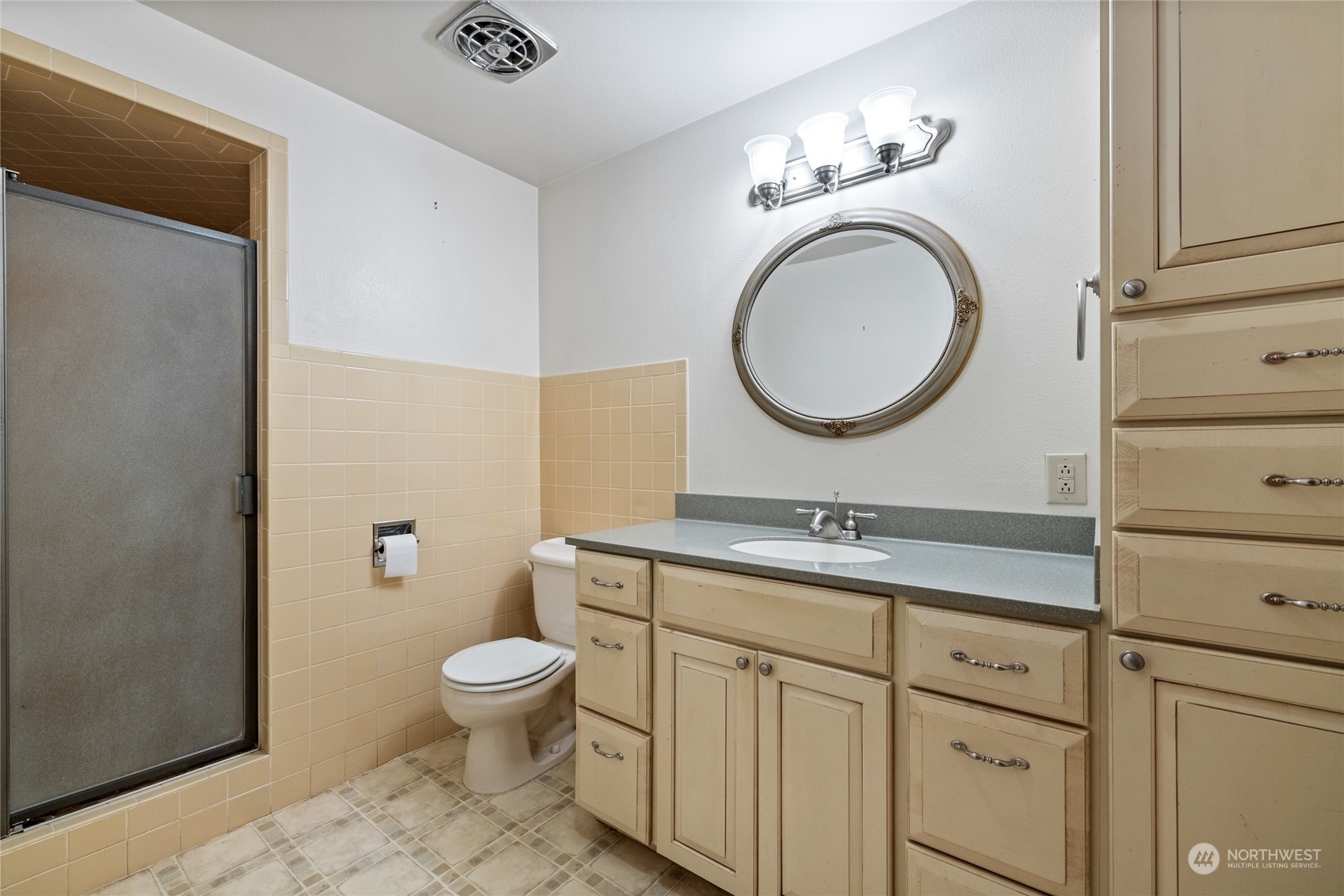 11016 Lake Steilacoom Drive SW