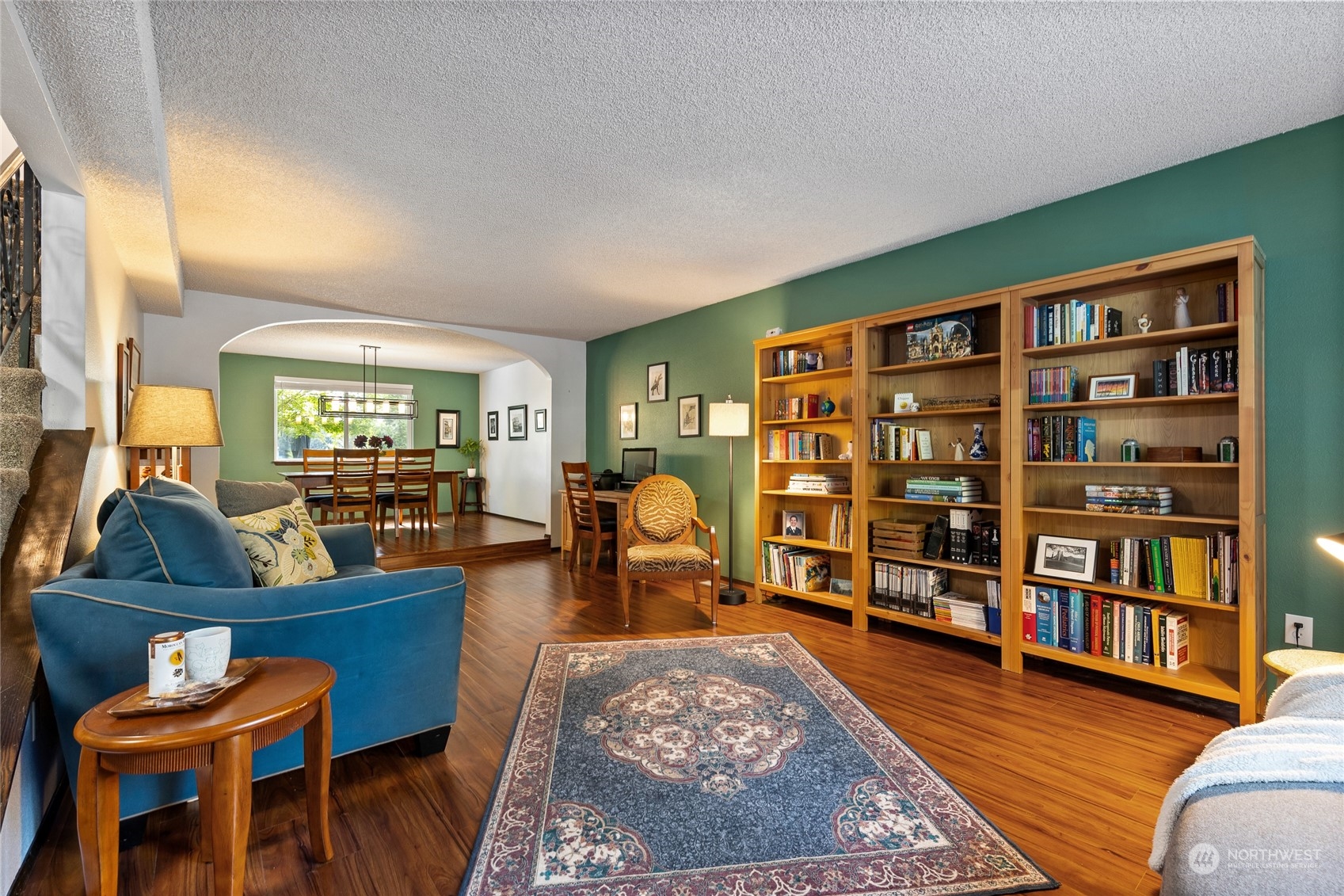 8410 Zircon Drive SW