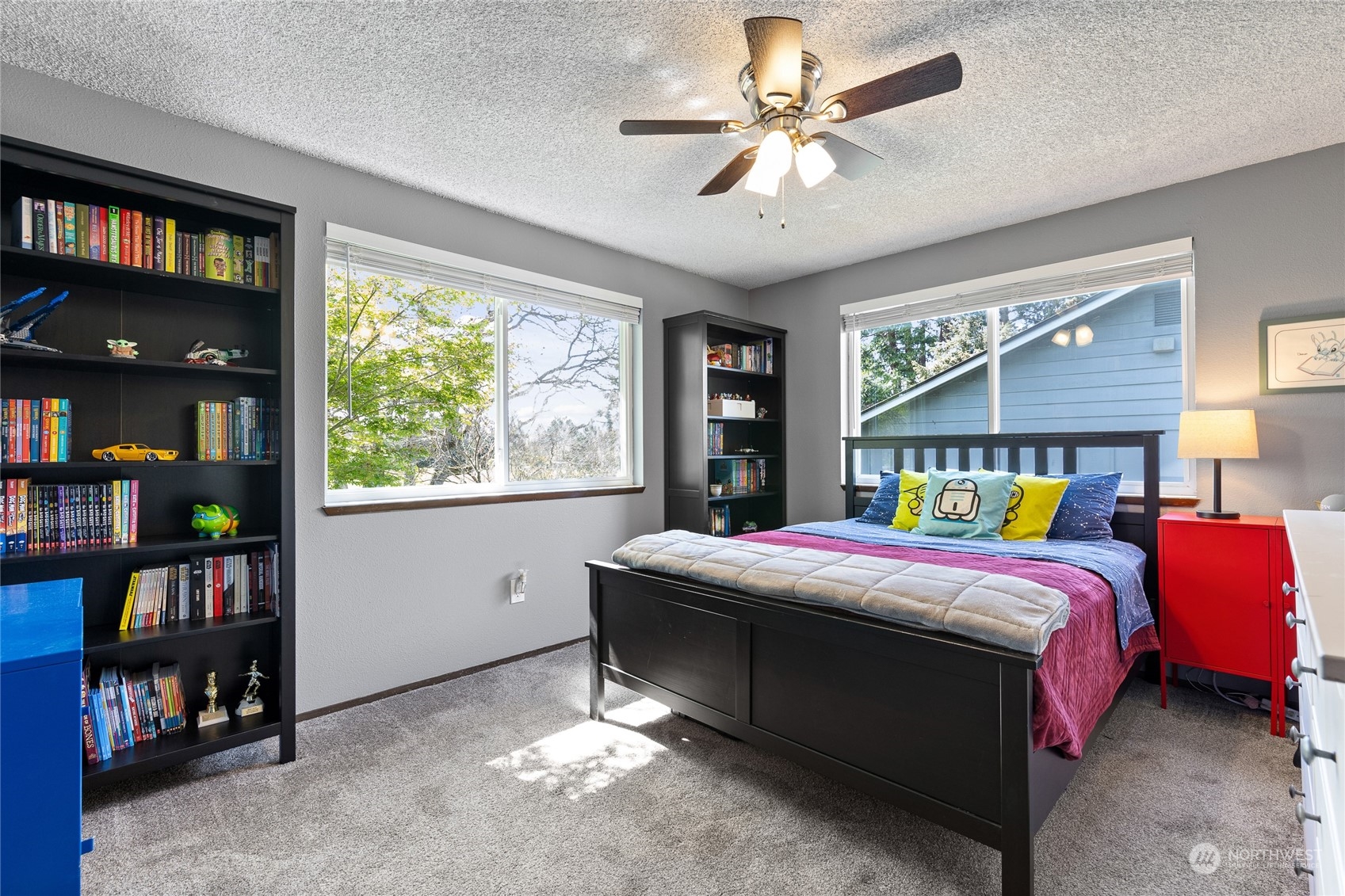 8410 Zircon Drive SW