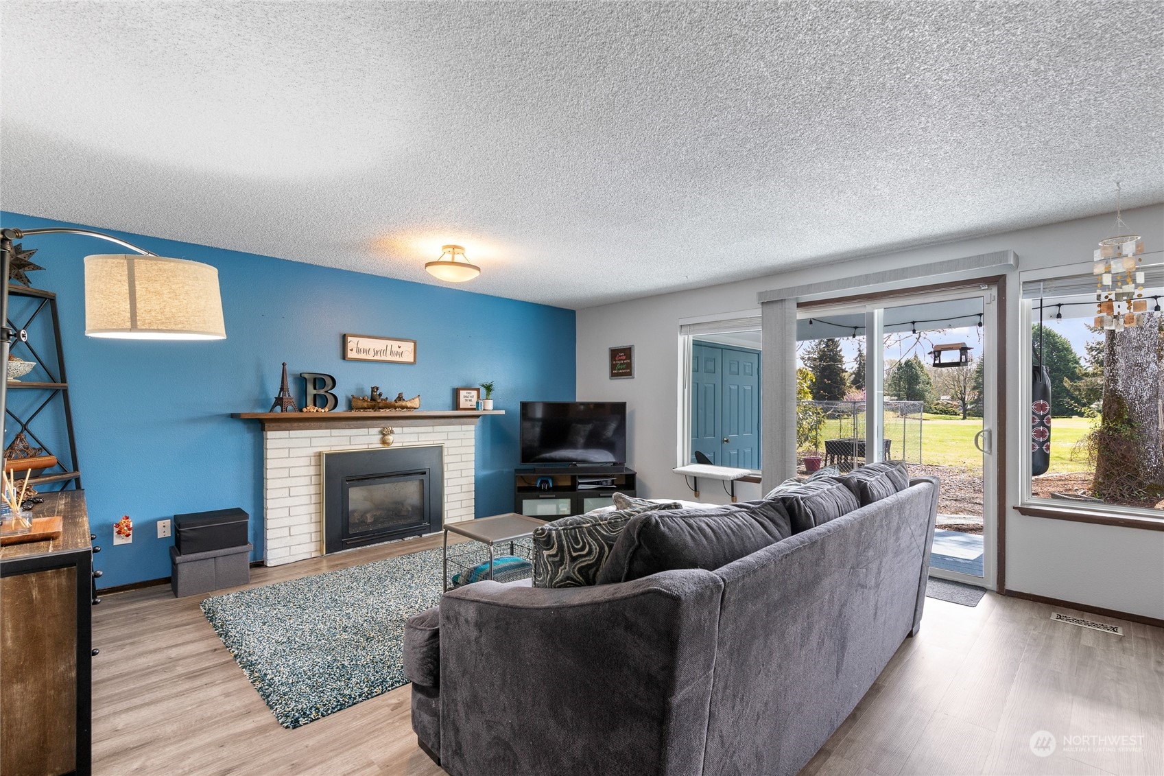 8410 Zircon Drive SW