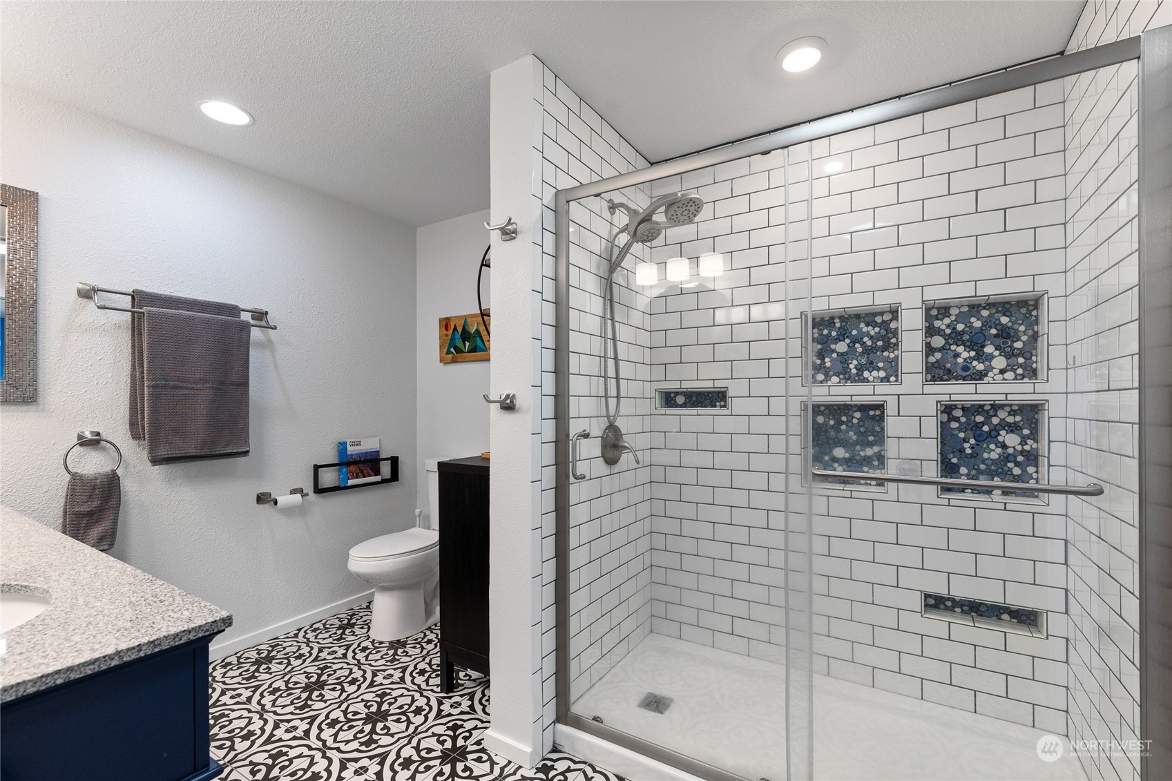 8410 Zircon Drive SW