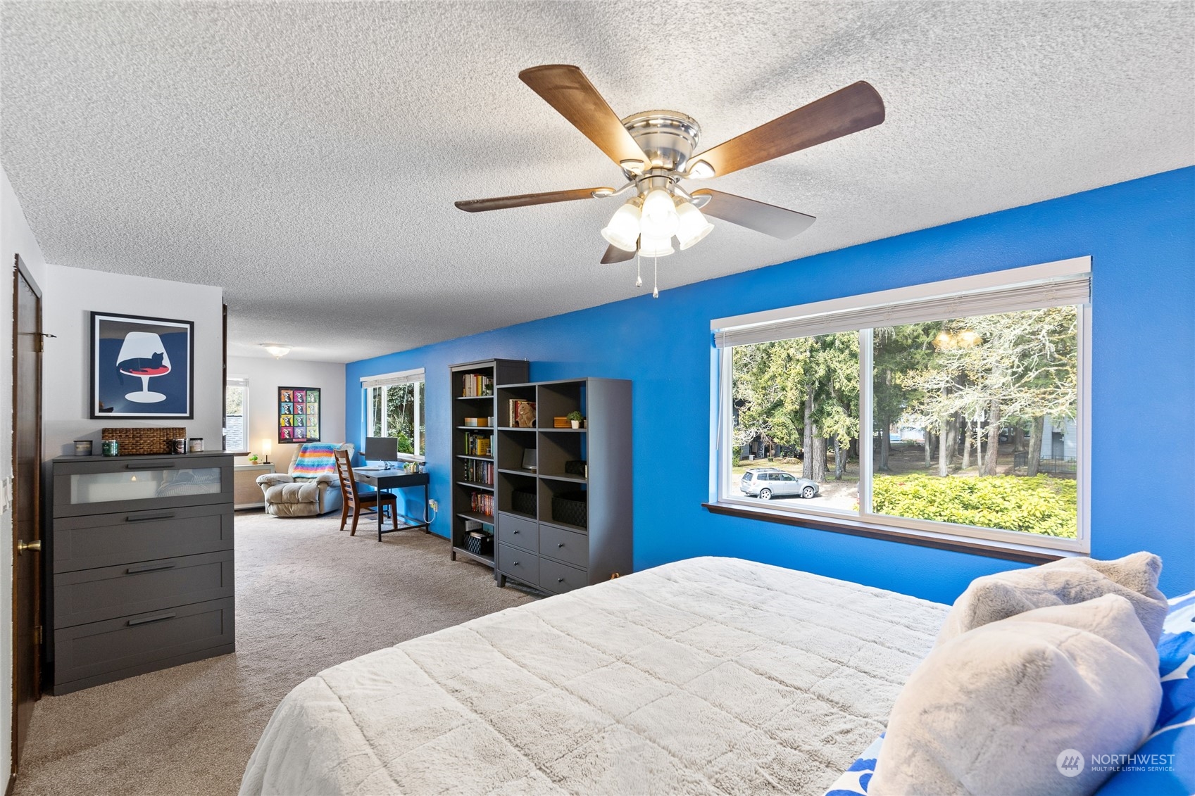 8410 Zircon Drive SW